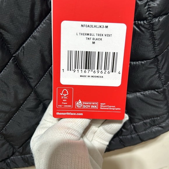 The North Face ThermoBall 2.0 Black Quilted Eco Vest Women’s, Size M NWT - Picture 8 of 9